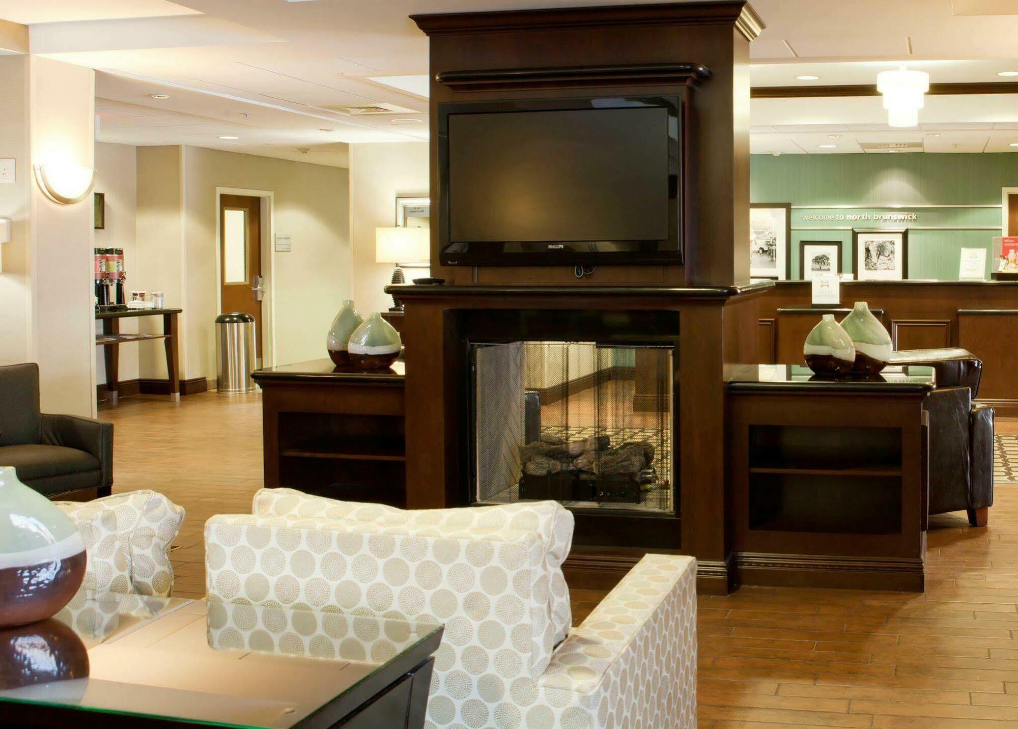 Hampton Inn North Brunswick Nj Εξωτερικό φωτογραφία