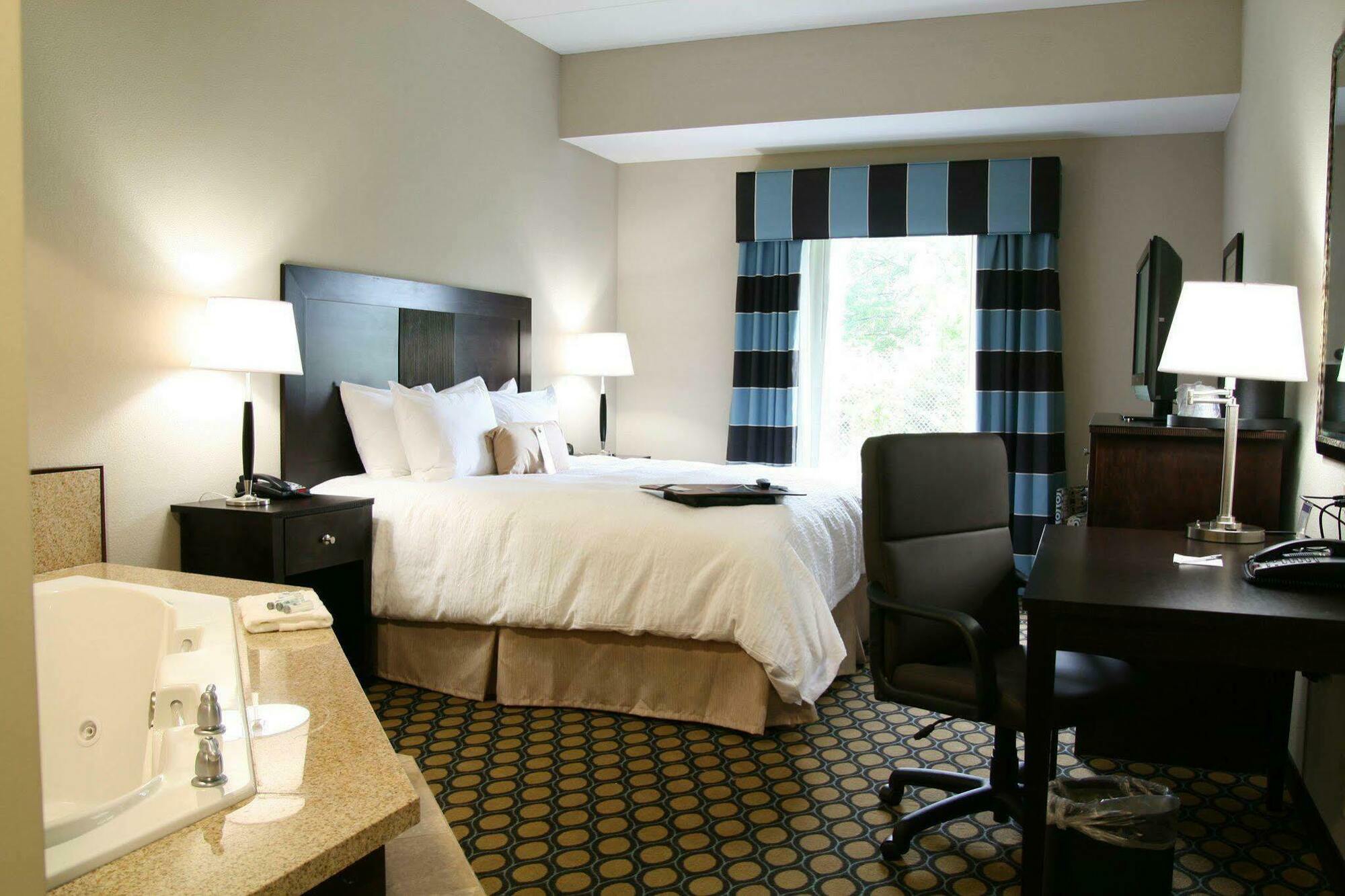 Hampton Inn North Brunswick Nj Εξωτερικό φωτογραφία